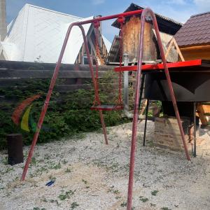 Купить Качели одинарные уличные детские в Красноуфимске 